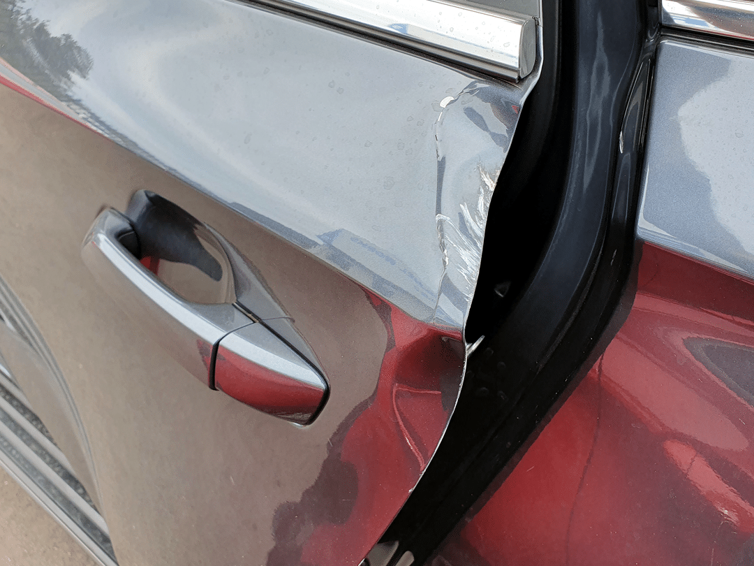best smash repairs for an Isuzu MU-X in Erina the before pic